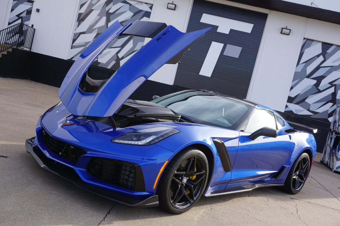 Elkhart Lake Blue Chevrolet Corvette