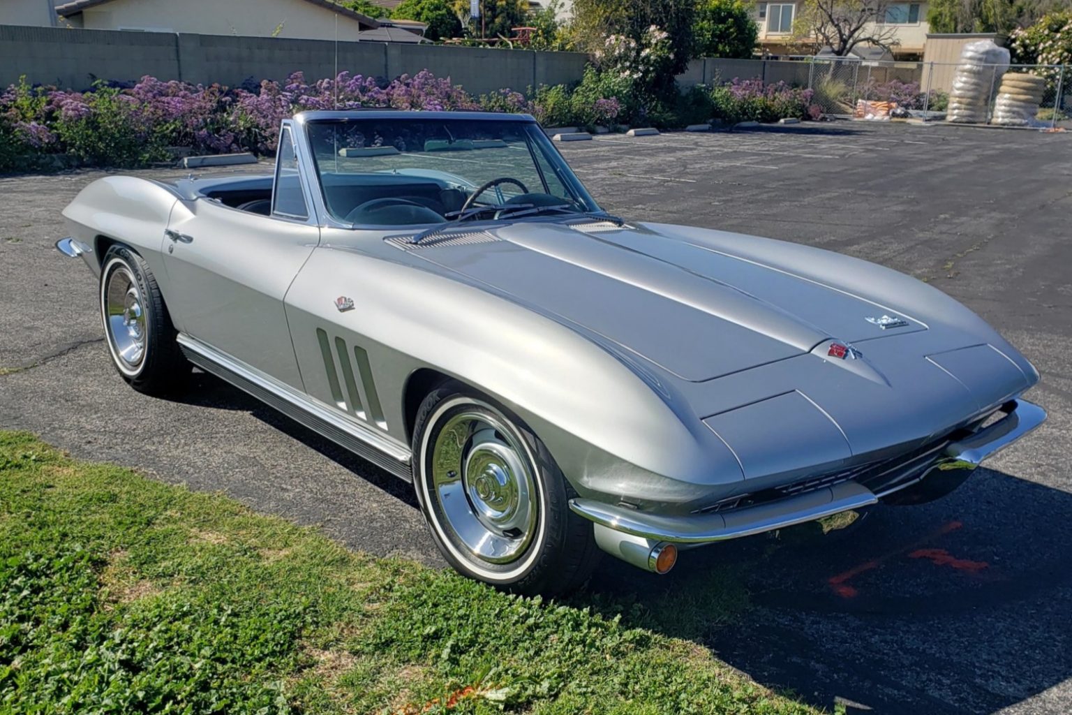 FOR SALE: 1966 Corvette Convertible