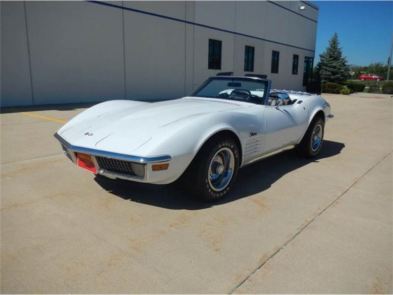 Classic White 1970 Chevrolet Corvette