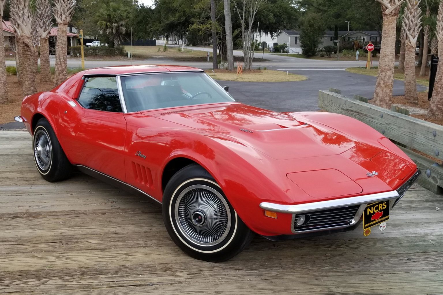 Chevrolet corvette red