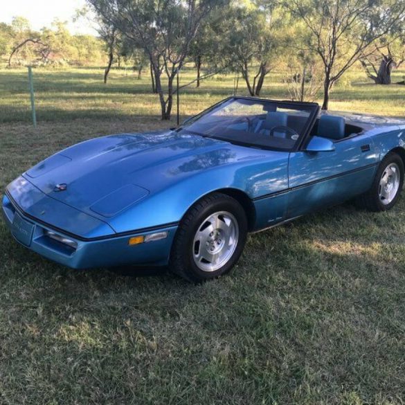 1989 Chevrolet Corvette Nassau Blue Archives - CorvSport.com