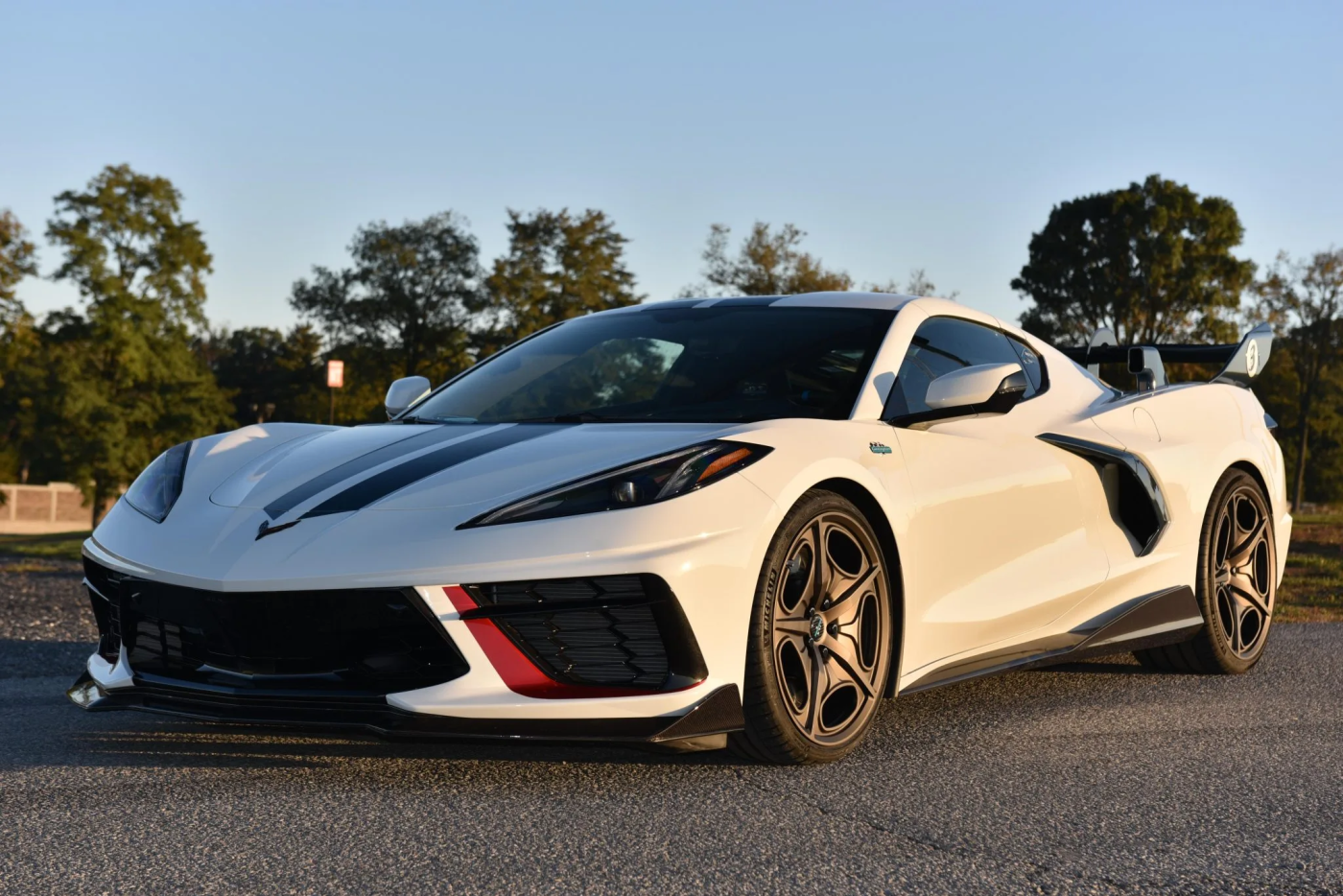 2021 C8 Chevrolet Corvette: Image Gallery & Pictures