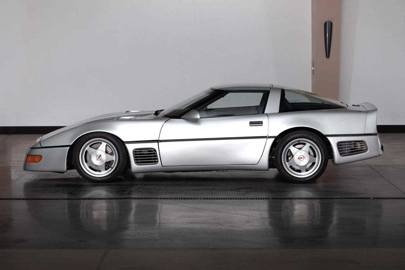 Corvette Of The Day: Record-Breaking 1988 Chevrolet Corvette Callaway ...