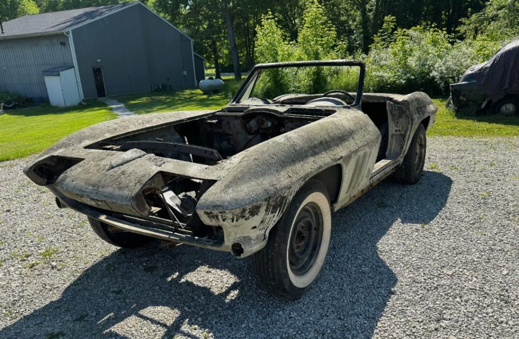 This 1966 Corvette Convertible is currently being auctioned on Ebay by seller bb67.