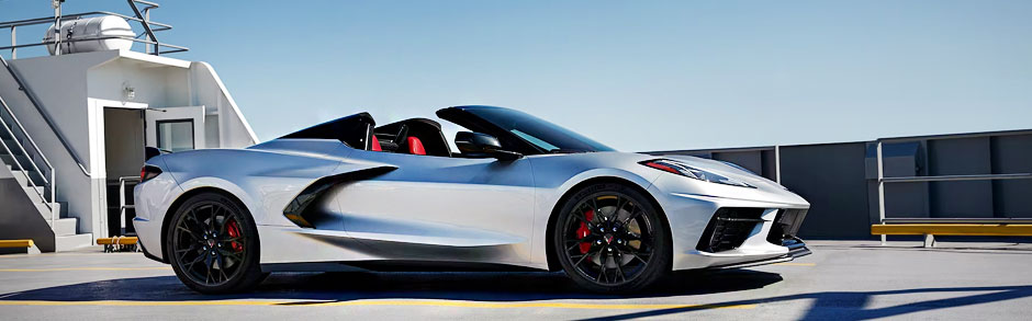 The 2024 Corvette Stingray Hardtop Convertible. (Image courtesy of GM Media.)