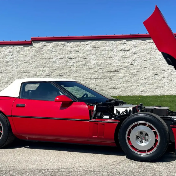 Side view of the electric Chevrolet Corvette prototype made by Motorola