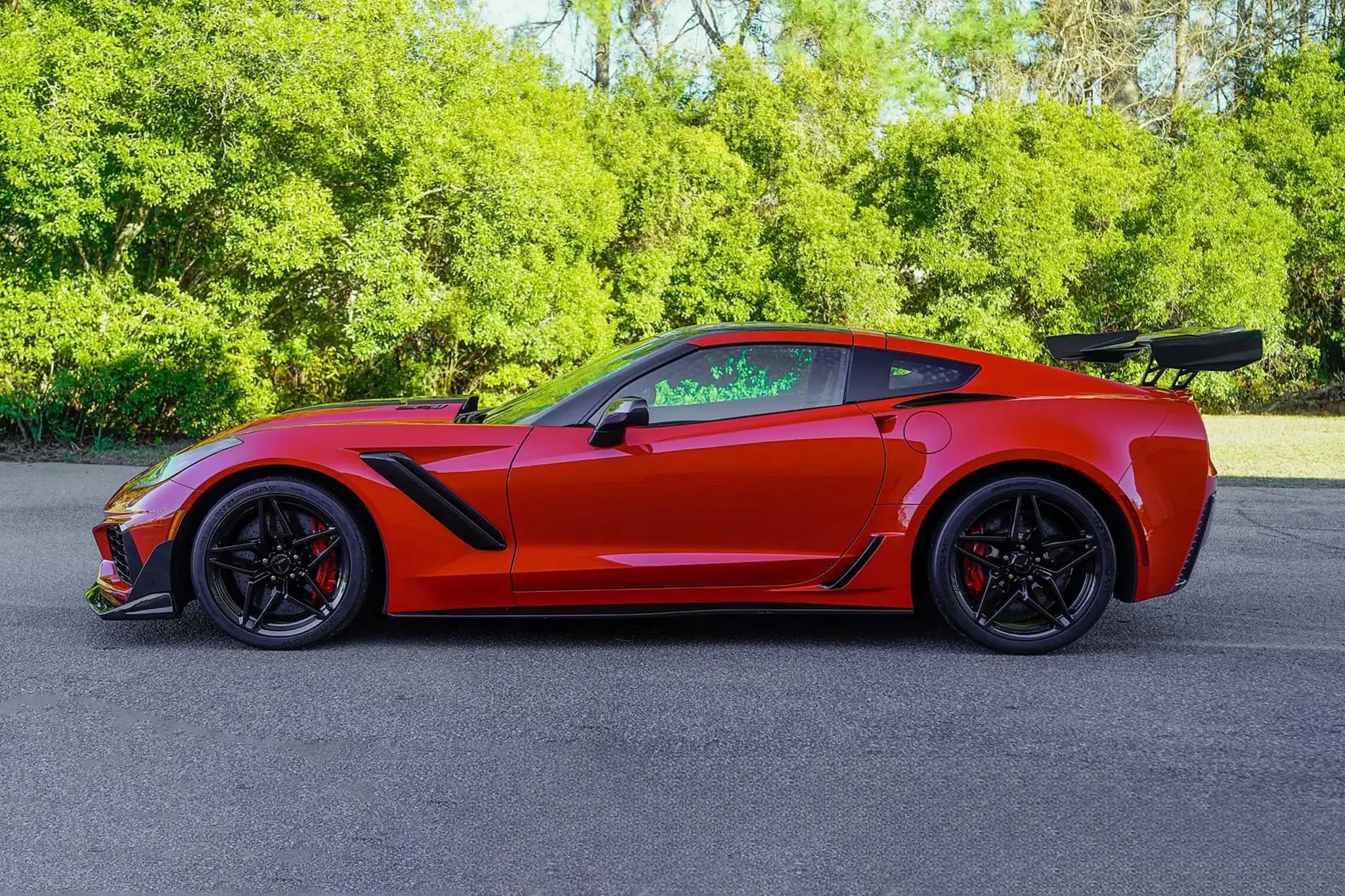 2019-Chevrolet-Corvette-ZR1 (9) | | CorvSport.com